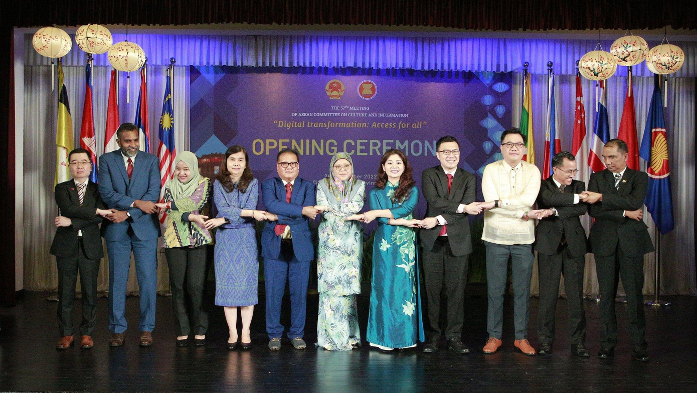 Các đại biểu tại Hội nghị lần thứ 57 Ủy ban Văn hóa - Thông tin ASEAN. Các đại biểu tại Hội nghị lần thứ 57 Ủy ban Văn hóa - Thông tin ASEAN.