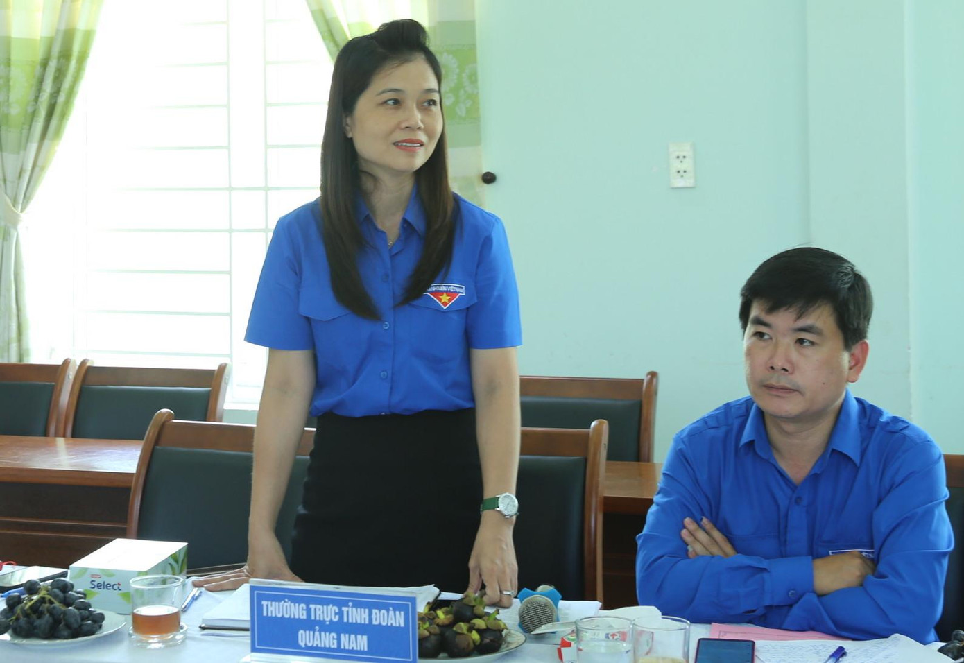 Bí thư Tỉnh Đoàn Quảng Nam Phạm Thị Thanh báo cáo với đoàn công tác. Bí thư Tỉnh Đoàn Quảng Nam Phạm Thị Thanh báo cáo với đoàn công tác.