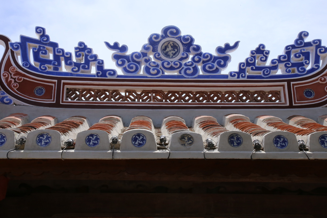 Chùa Cầu sau trùng tu. Ảnh: Hoài Văn.