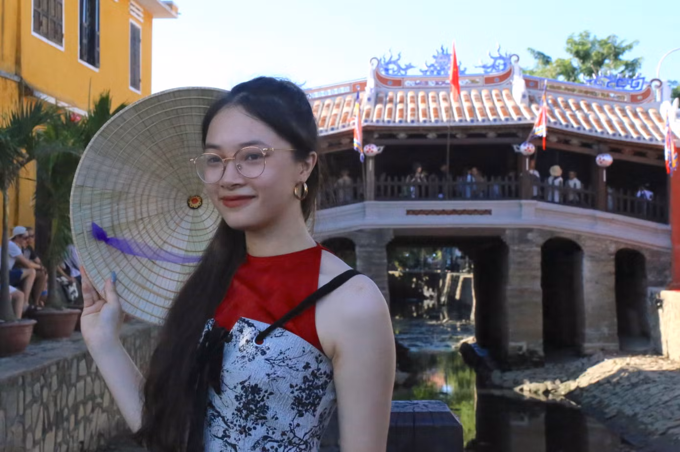 Bạn trẻ check-in Chùa Cầu Hội An. Bạn trẻ check-in Chùa Cầu Hội An.