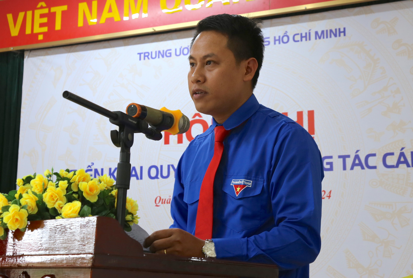 Anh Lê Kim Thường - Phó Bí thư Tỉnh Đoàn Quảng Nam phát biểu nhận nhiệm vụ.