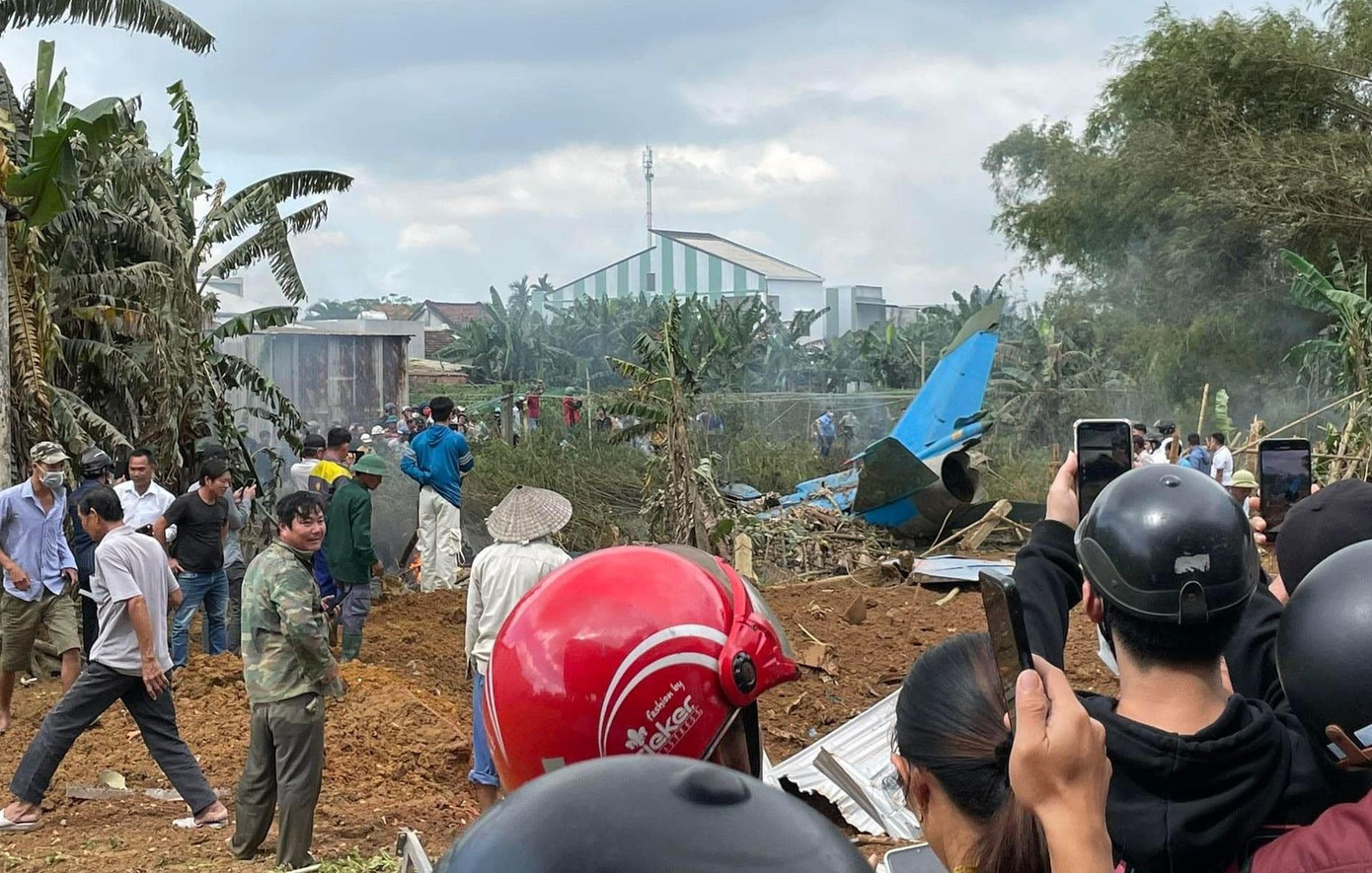 Hiện trường vụ máy bay Su-22 rơi ở Quảng Nam.