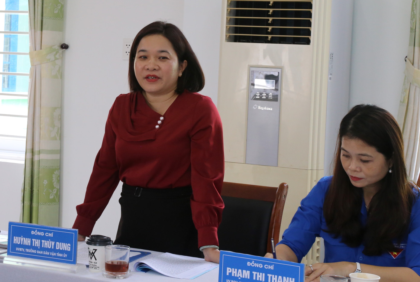 Bà Huỳnh Thị Thuỳ Dung - Trưởng Ban Dân vận Tỉnh ủy Quảng Nam phát biểu tại buổi làm việc.