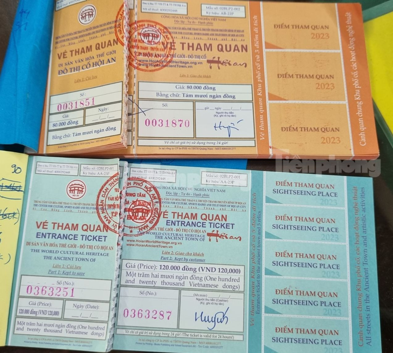 Vé tham quan áp dụng đối với khách theo đoàn thông qua các hãng lữ hành và khách du lịch nước ngoài. (Ảnh: Hoài Văn)