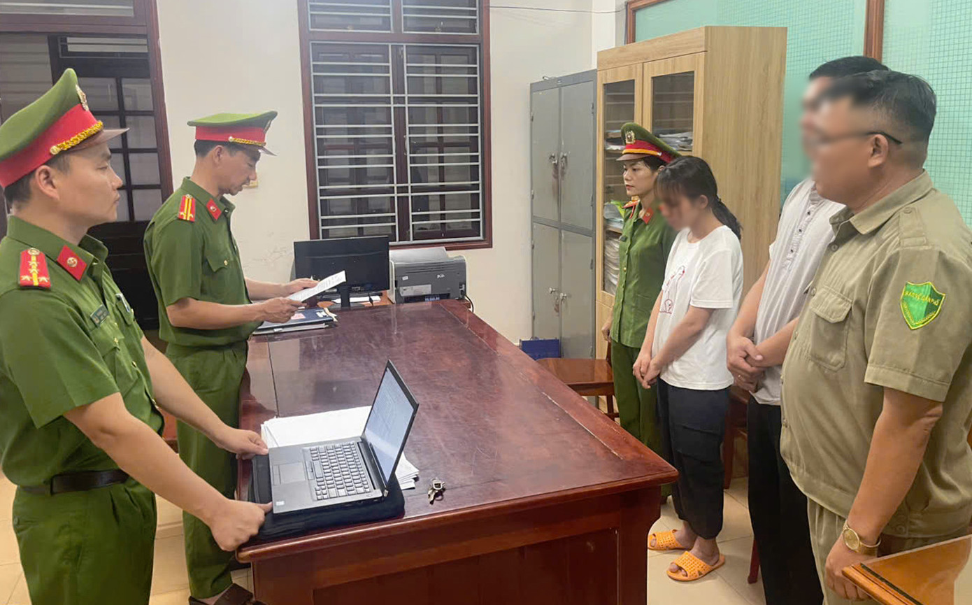 N.N.U.L tạm giữ hình sự để điều tra về hành vi hành hạ người khác. ẢNh CAQN N.N.U.L tạm giữ hình sự để điều tra về hành vi hành hạ người khác. ẢNh CAQN