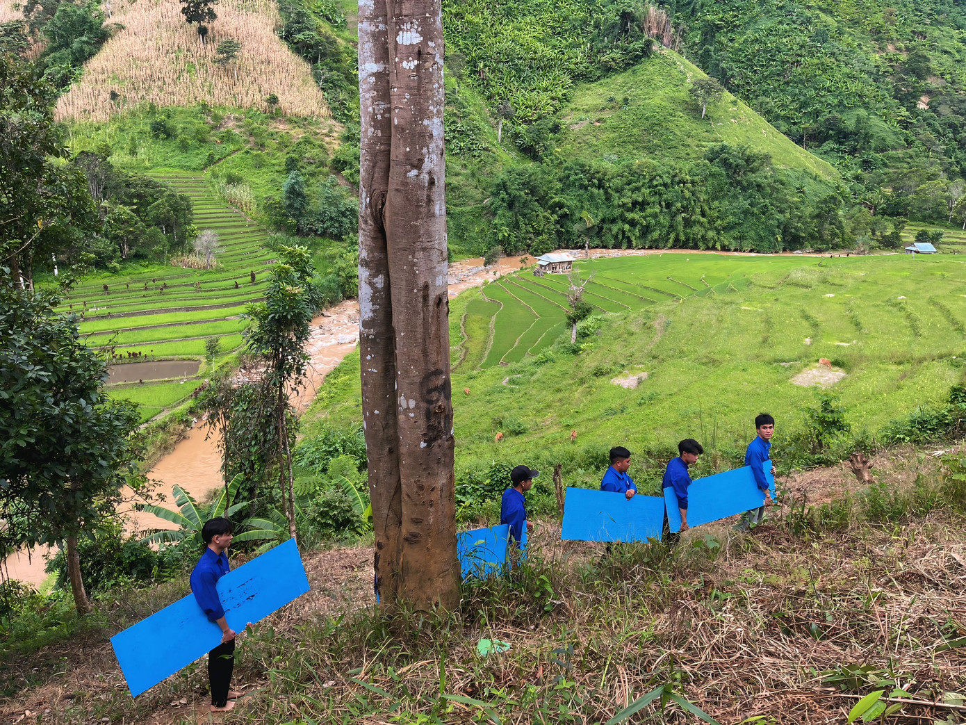 Anh Phan Văn Đức - Bí thư Chi đoàn thôn Châu Lâm (xã Bình Trị, huyện Thăng Bình), Chủ nhiệm CLB thiện nguyện Phan Đức cho hay, công trình dân sinh ý nghĩa này được sự hỗ trợ của mạnh thường quân với kinh phí 150 triệu đồng.