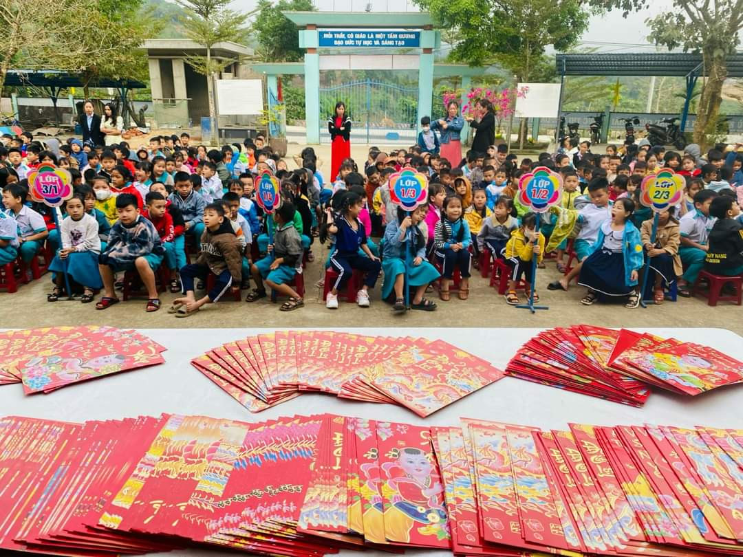 9.931 học sinh được nhận lì xì ý nghĩa từ chương trình.