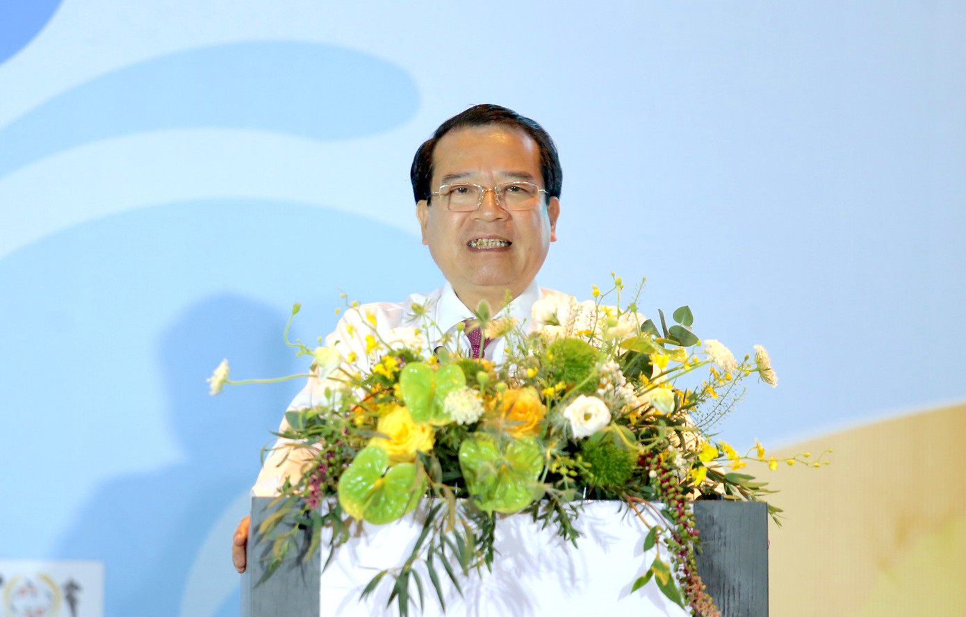 Ông Hà Văn Siêu - Phó Cục trưởng Cục Du lịch quốc gia Việt Nam. Ông Hà Văn Siêu - Phó Cục trưởng Cục Du lịch quốc gia Việt Nam.