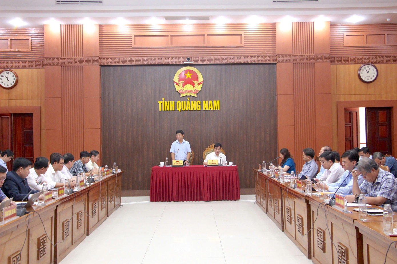 Lãnh đạo tỉnh Quảng Nam chủ trì họp cùng lãnh đạo sở ngành, địa phương về giải ngân vốn đầu tư công, dự án chậm tiến độ.