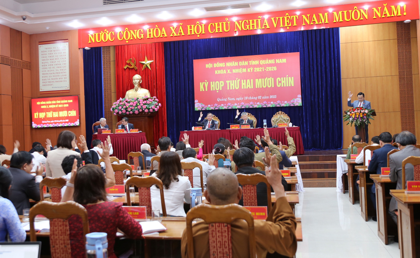 Các đại biểu tán thành thông qua nghị quyết. Các đại biểu tán thành thông qua nghị quyết.