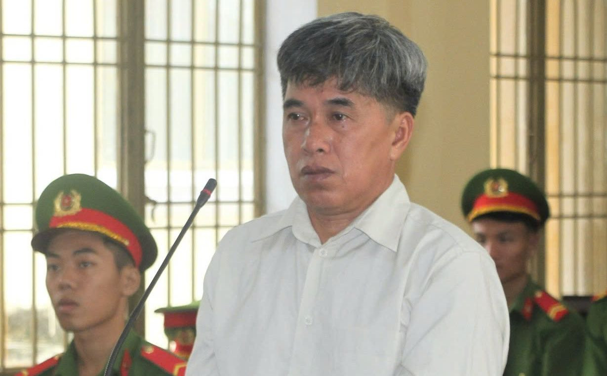 Bị cáo Lê Sen tại toà.