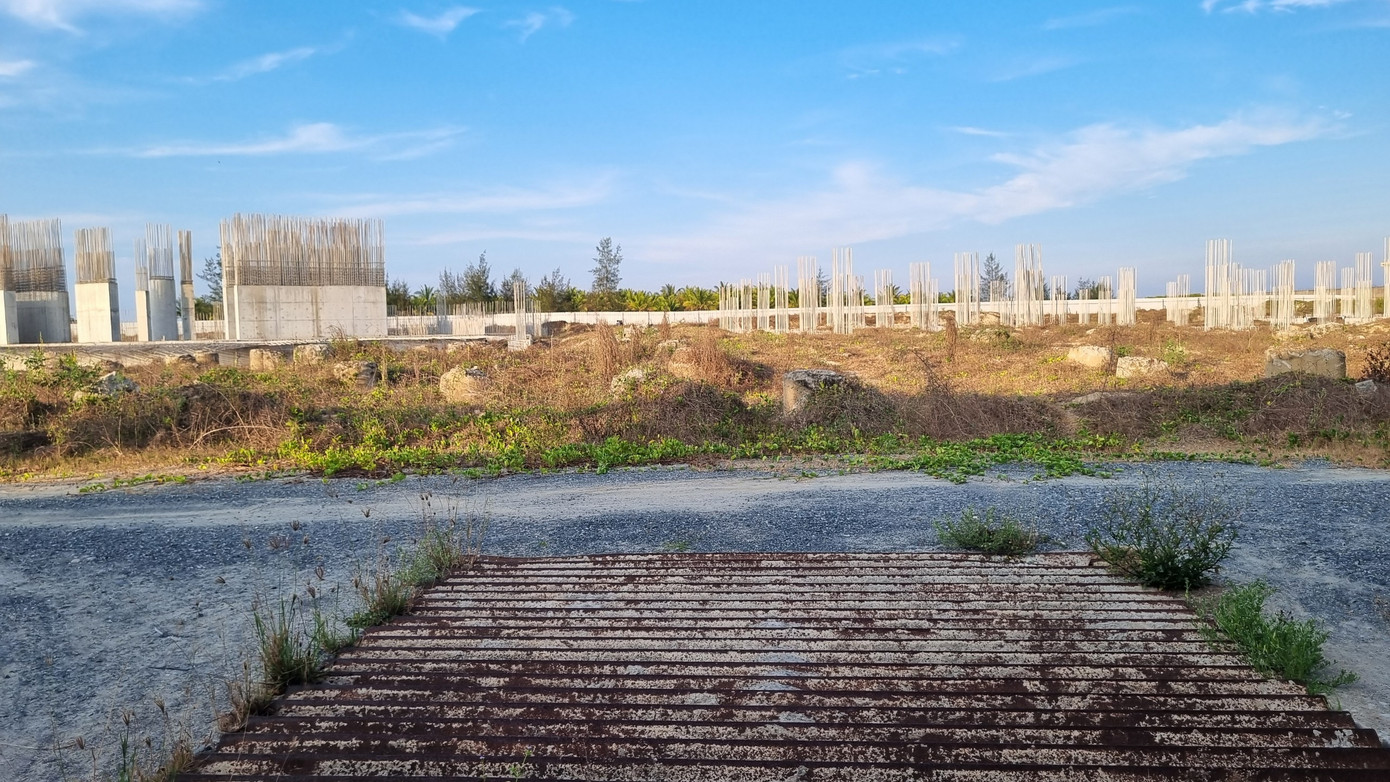 Dự án do Công ty CP Kinh doanh quản lý bất động sản Trung Kỳ - Viêm Đông làm chủ đầu tư. Dự án được cấp chủ trương năm 2014 nhưng đến nay nơi đây vẫn là cảnh dở dang, nham nhở. Dự án do Công ty CP Kinh doanh quản lý bất động sản Trung Kỳ - Viêm Đông làm chủ đầu tư. Dự án được cấp chủ trương năm 2014 nhưng đến nay nơi đây vẫn là cảnh dở dang, nham nhở.