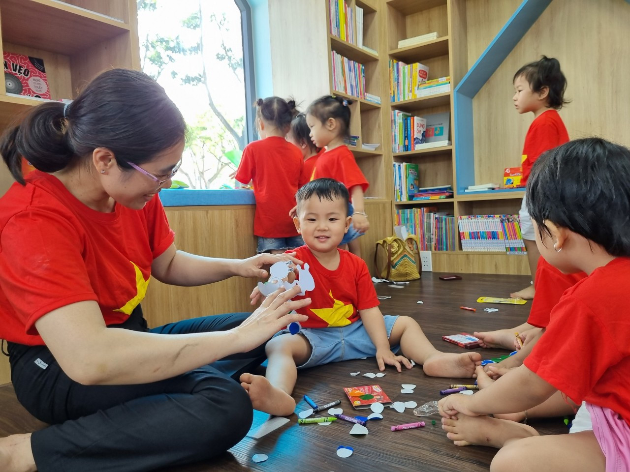 Đây cũng là nơi tổ chức các hoạt động giao lưu, truyền cảm hứng và lan tỏa văn hoá đọc. Đây cũng là nơi tổ chức các hoạt động giao lưu, truyền cảm hứng và lan tỏa văn hoá đọc.