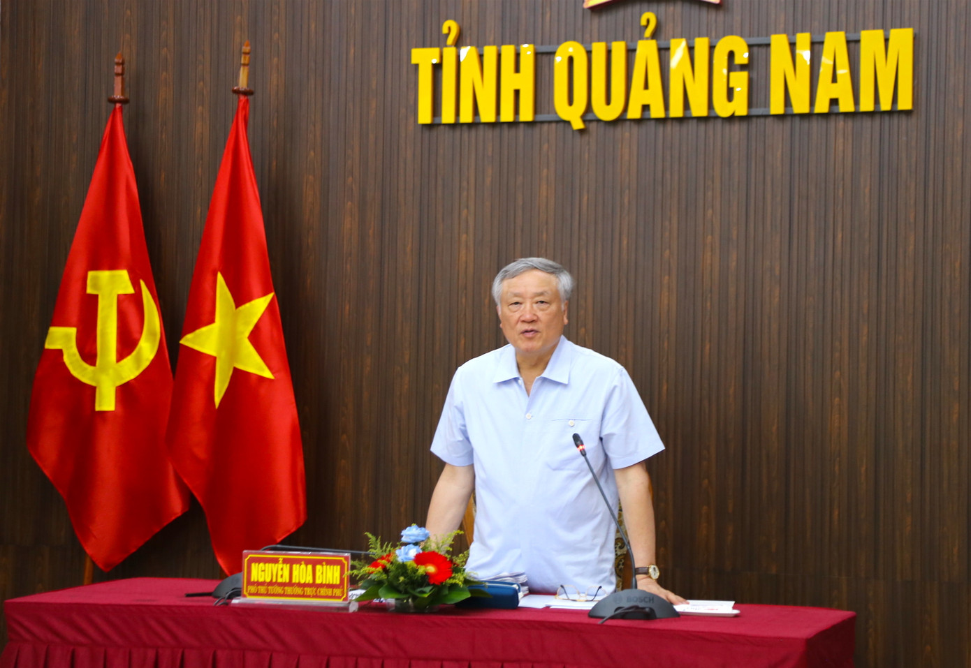 Phó Thủ tướng Nguyễn Hòa Bình chủ trì buổi làm việc với các bộ ngành và 5 địa phương miền Trung về giải ngân vốn đầu tư công. Ảnh: Hoài Văn. Phó Thủ tướng Nguyễn Hòa Bình chủ trì buổi làm việc với các bộ ngành và 5 địa phương miền Trung về giải ngân vốn đầu tư công. Ảnh: Hoài Văn.