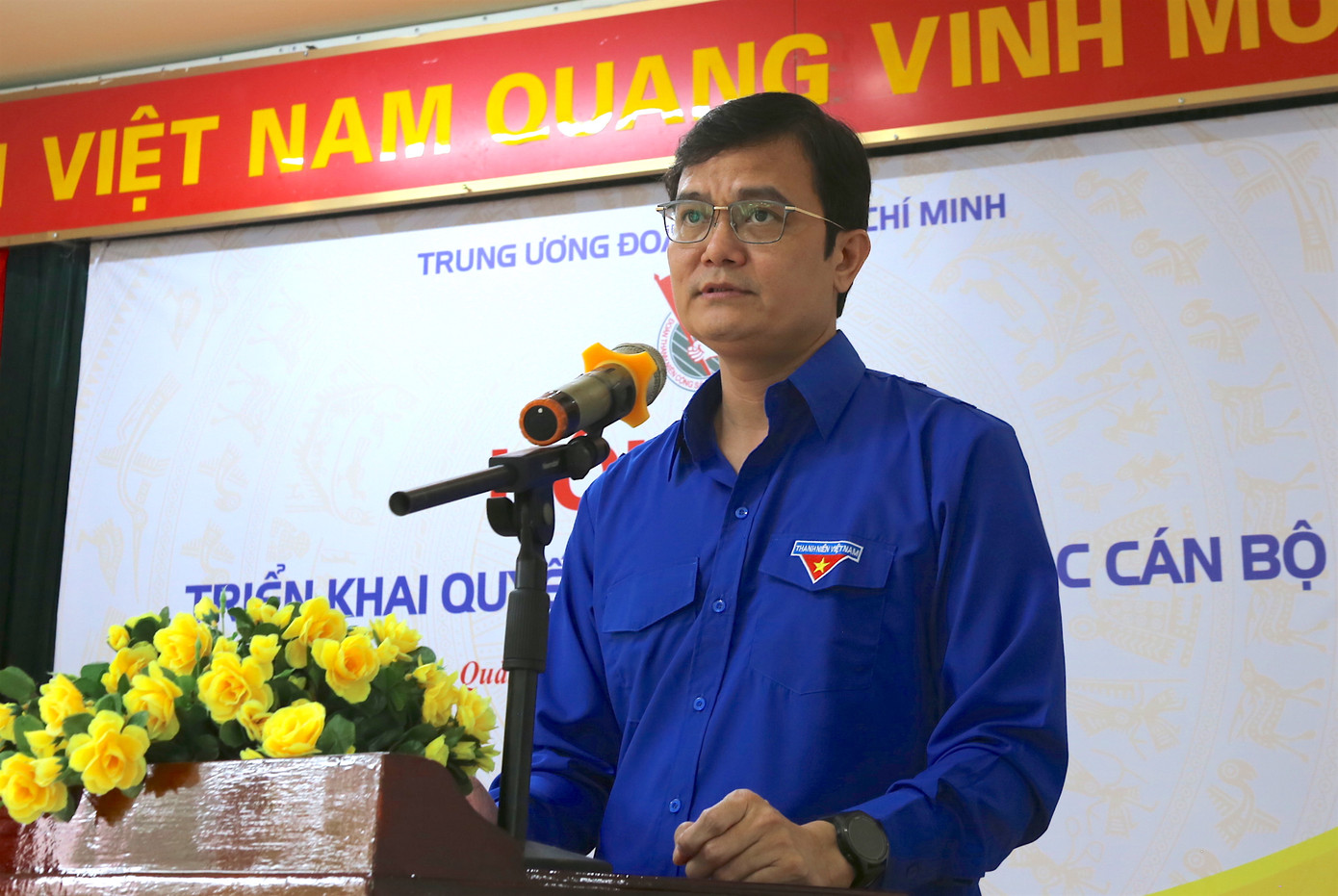 Anh Bùi Quang Huy phát biểu tại hội nghị.