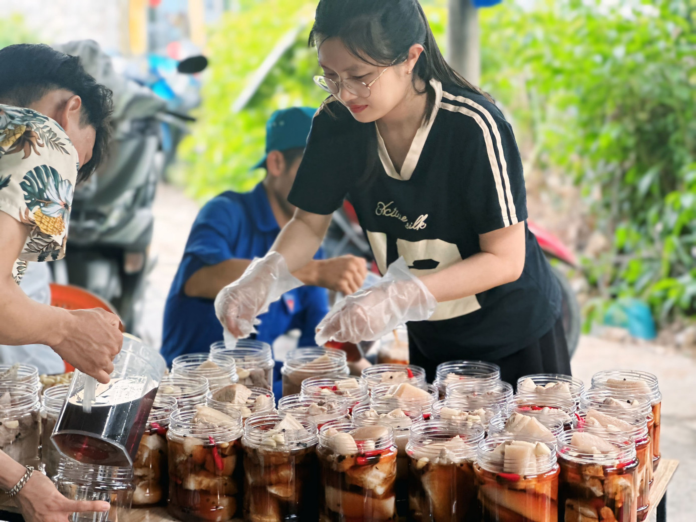 Nguyên liệu được chọn lựa, sơ chế, chế biến cẩn thận.