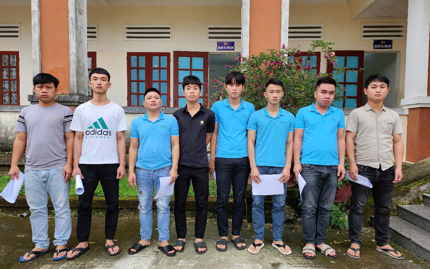 Các đối tượng bị công an bắt tạm giam. Ảnh CA