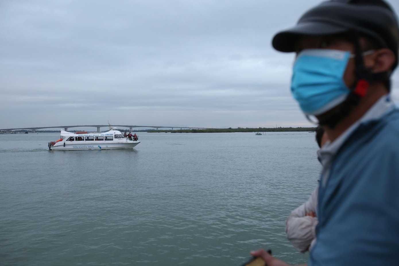 Hiện vẫn còn 4 người mất tích. Hiện vẫn còn 4 người mất tích.