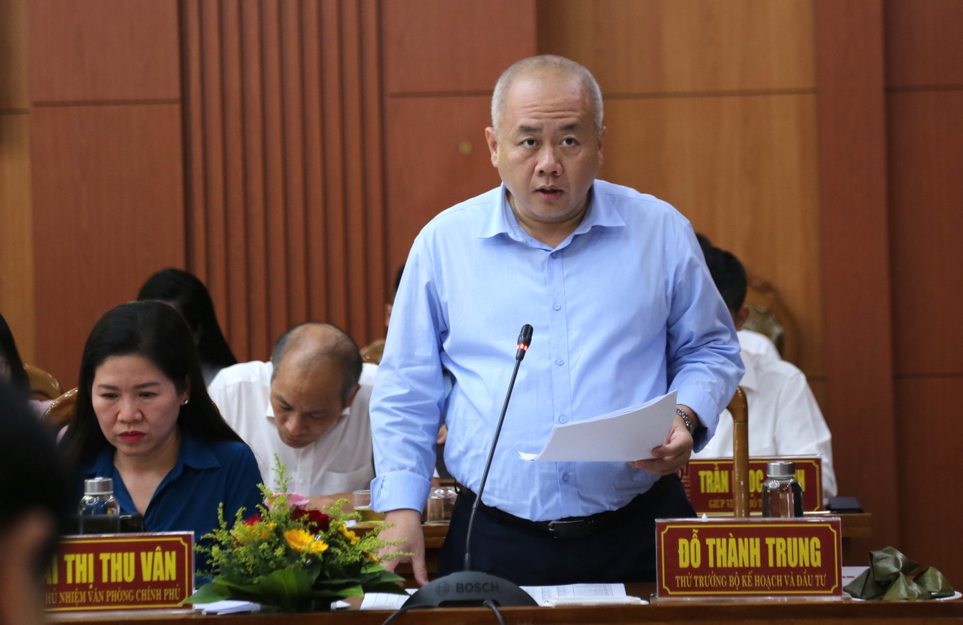 Thứ trưởng Bộ KH&ĐT Đỗ Thành Trung thông tin tại buổi làm việc. Thứ trưởng Bộ KH&ĐT Đỗ Thành Trung thông tin tại buổi làm việc.