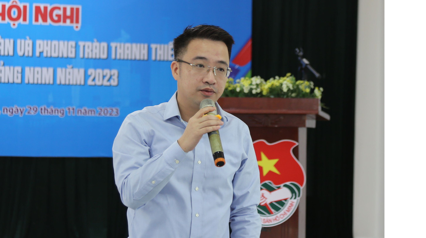 Anh Nguyễn Tường Lâm phát biểu