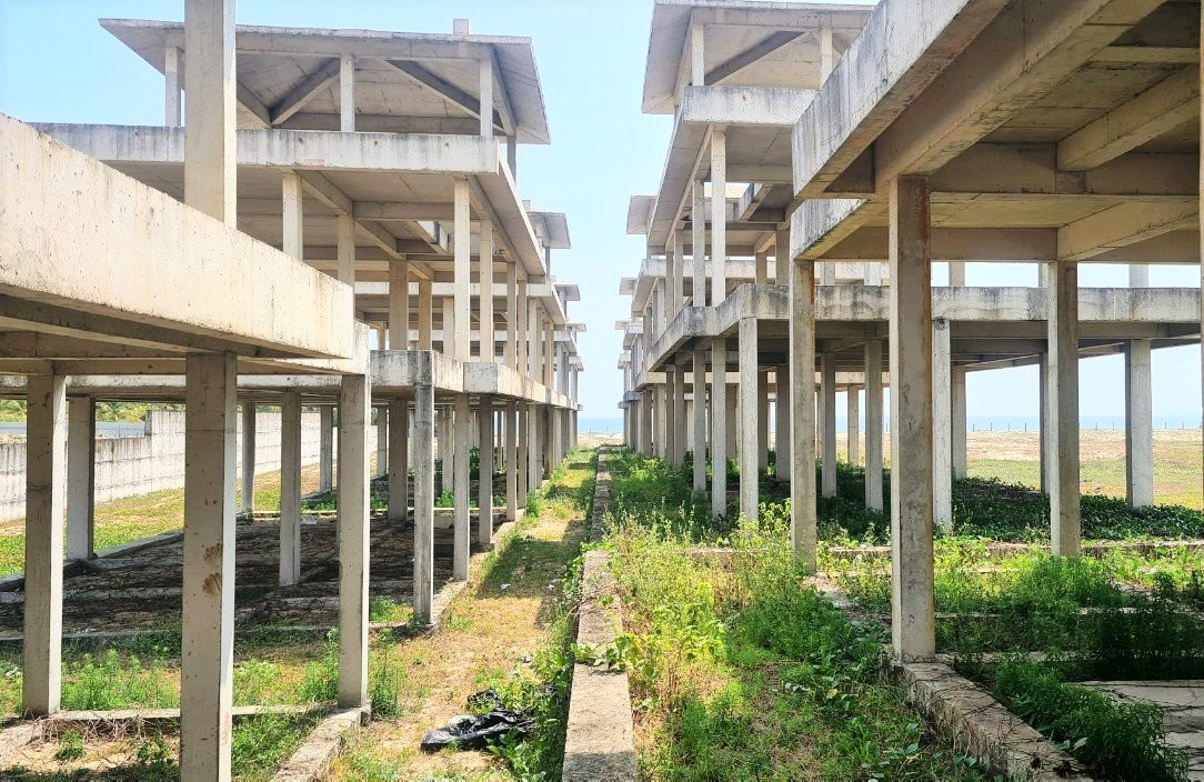 Dự án do Công ty CP Kinh doanh quản lý bất động sản Trung Kỳ - Viêm Đông làm chủ đầu tư. Dự án được cấp chủ trương năm 2014 nhưng đến nay nơi đây vẫn là cảnh dở dang, nham nhở. Dự án do Công ty CP Kinh doanh quản lý bất động sản Trung Kỳ - Viêm Đông làm chủ đầu tư. Dự án được cấp chủ trương năm 2014 nhưng đến nay nơi đây vẫn là cảnh dở dang, nham nhở.