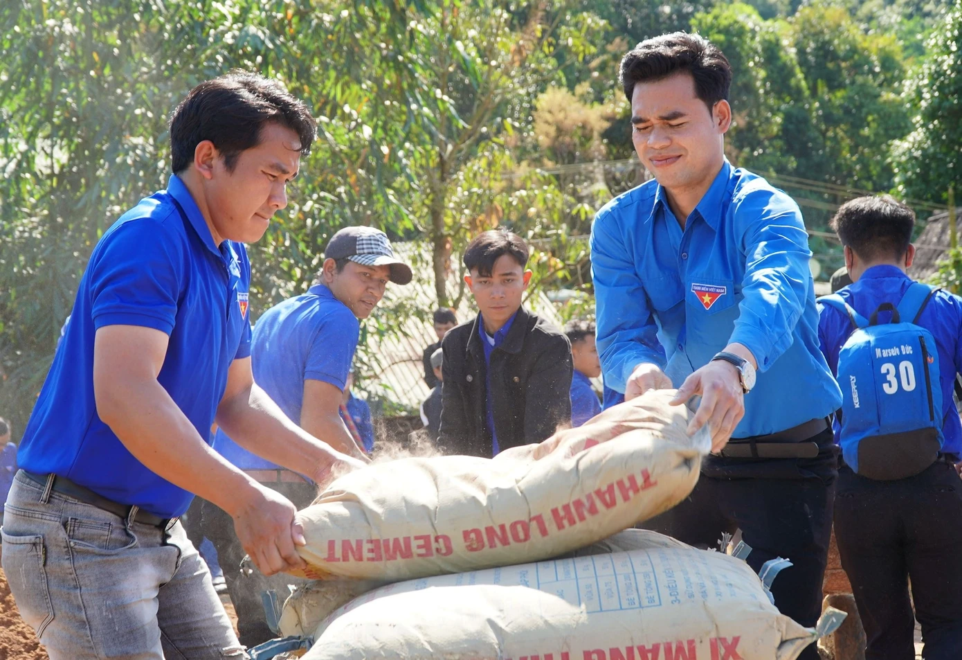 Nhiều hoạt động sôi nổi, ý nghĩa triển khai ngay sau lễ ra quân.