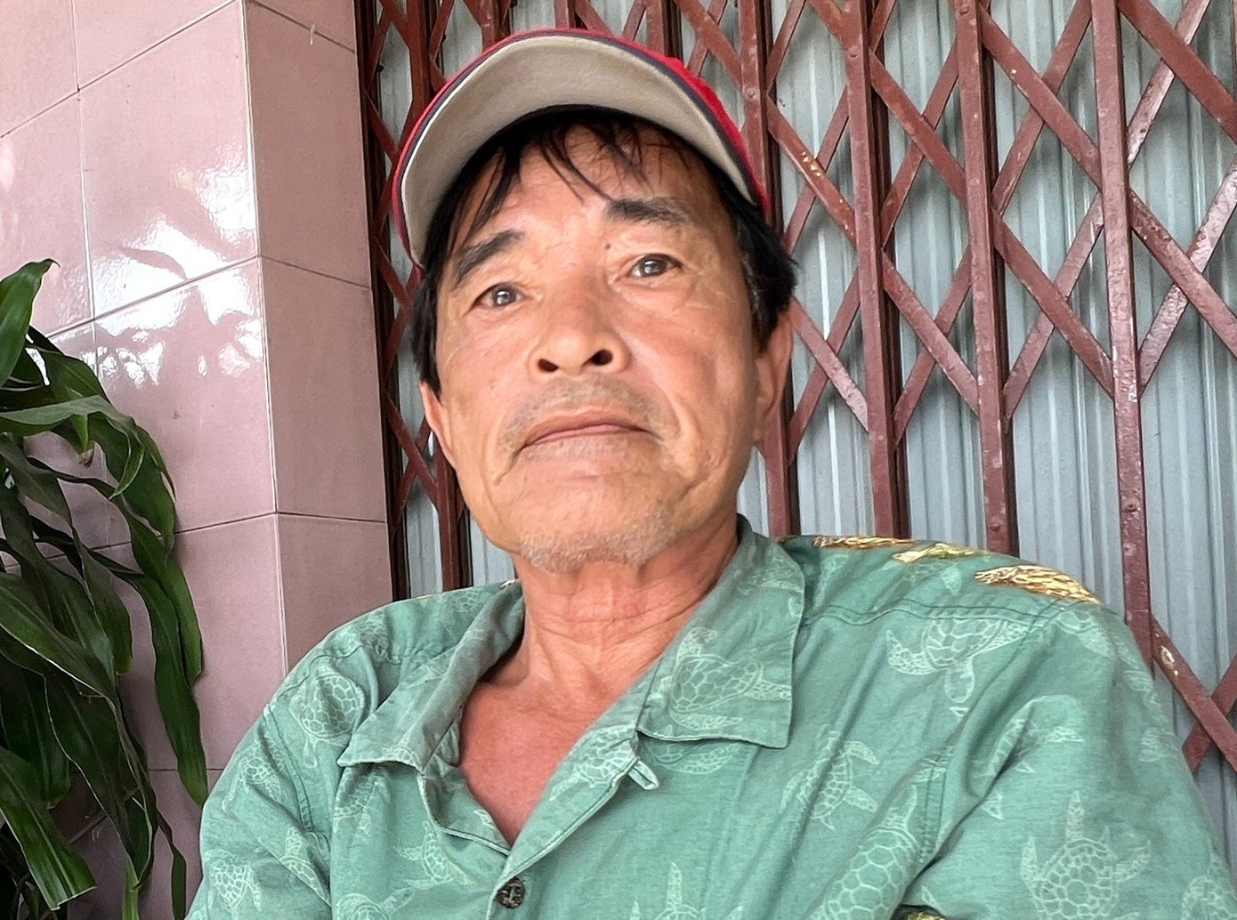 Ông Mạnh Bảo, hàng xóm kể lại vụ việc, ám ảnh khi nghe tiếng nạn nhân la hét kêu cứu. Ông Mạnh Bảo, hàng xóm kể lại vụ việc, ám ảnh khi nghe tiếng nạn nhân la hét kêu cứu.