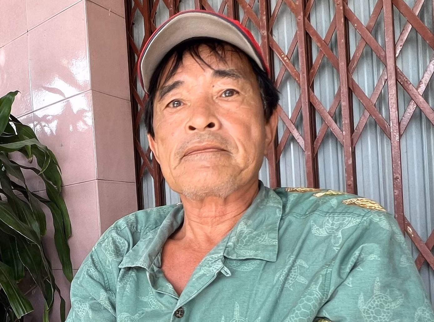 Ông Mạnh Bảo, hàng xóm kể lại vụ việc, ám ảnh khi nghe tiếng nạn nhân la hét kêu cứu.