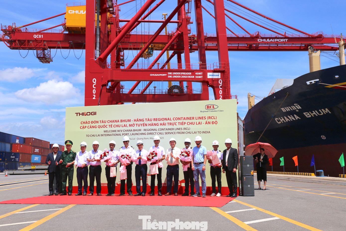 Lãnh đạo tỉnh Quảng Nam, THILOGI đón tàu CHANA BHUM. Lãnh đạo tỉnh Quảng Nam, THILOGI đón tàu CHANA BHUM.