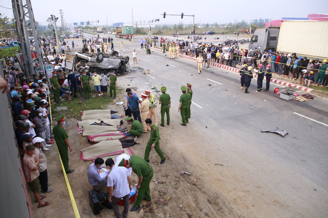 Hiện trường vụ tai nạn. Hiện trường vụ tai nạn.