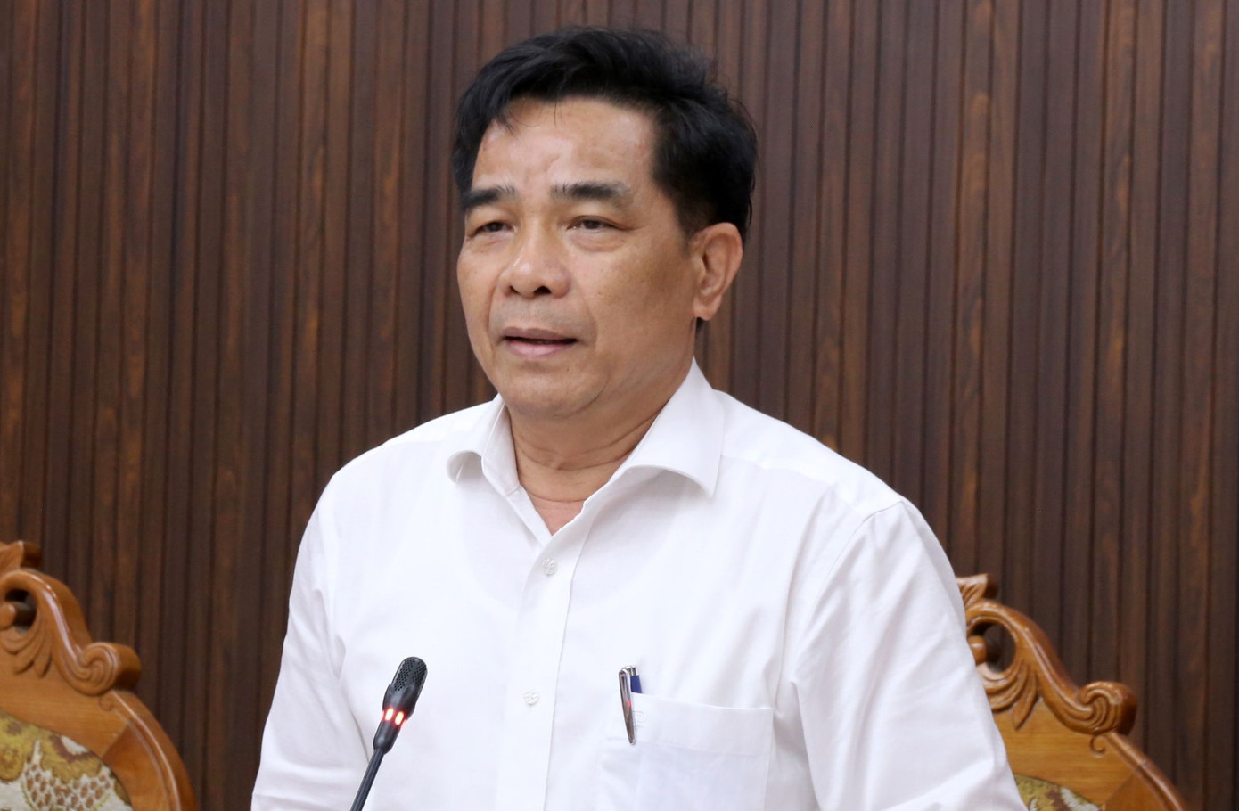 Ông Lê Văn Dũng - Chủ tịch UBND tỉnh Quảng Nam cho rằng, thanh niên cần tạo sức đề kháng để an toàn trong không gian mạng và hỗ trợ người dân, doanh nghiệp chuyển đổi số. Ông Lê Văn Dũng - Chủ tịch UBND tỉnh Quảng Nam cho rằng, thanh niên cần tạo sức đề kháng để an toàn trong không gian mạng và hỗ trợ người dân, doanh nghiệp chuyển đổi số.