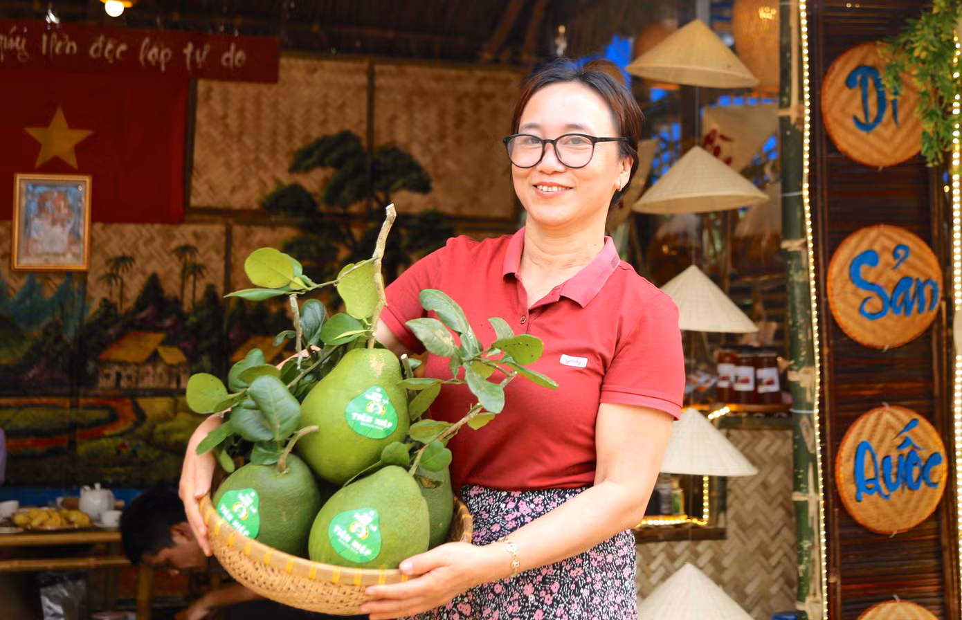 Đặc sản trái cây được bày bán tại ngày hội Đặc sản trái cây được bày bán tại ngày hội