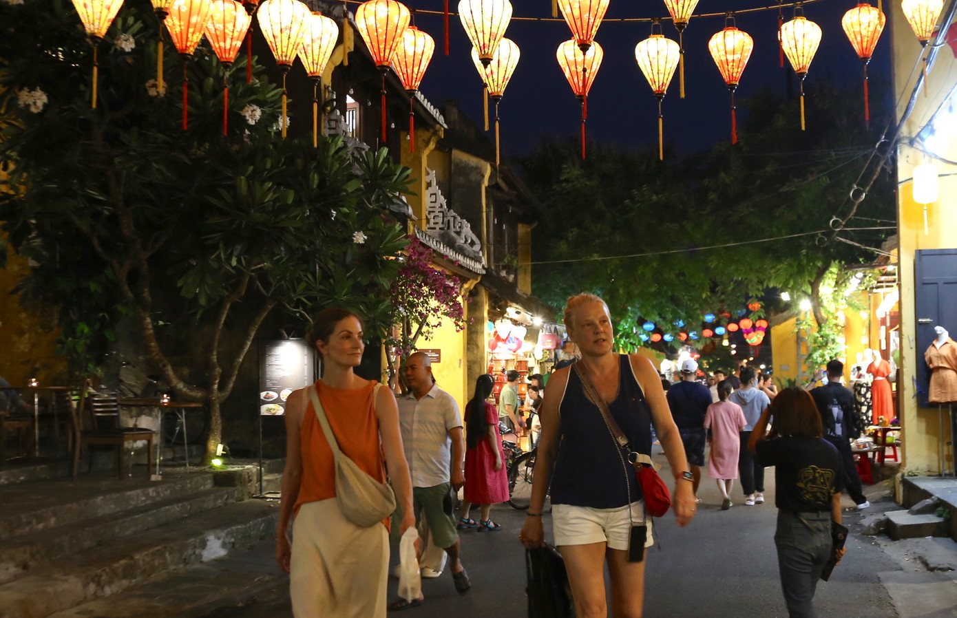 Không còn cảnh du khách chen chúc, kín người như các đợt nghỉ lễ trước.