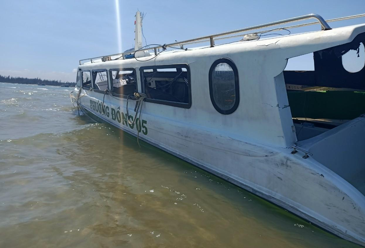 Nhiều ý kiến cho rằng ca nô hoán đổi theo chuẩn SB bịt kín khiến nhiều người không có lối thoát khi xảy ra sự cố.