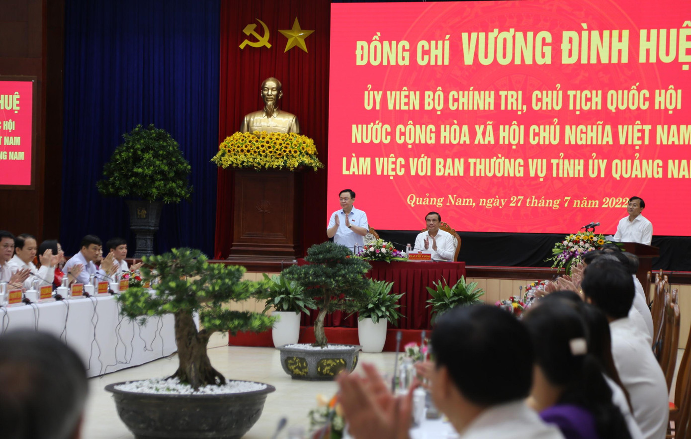 Chủ tịch Quốc hội làm việc tại tỉnh Quảng Nam.