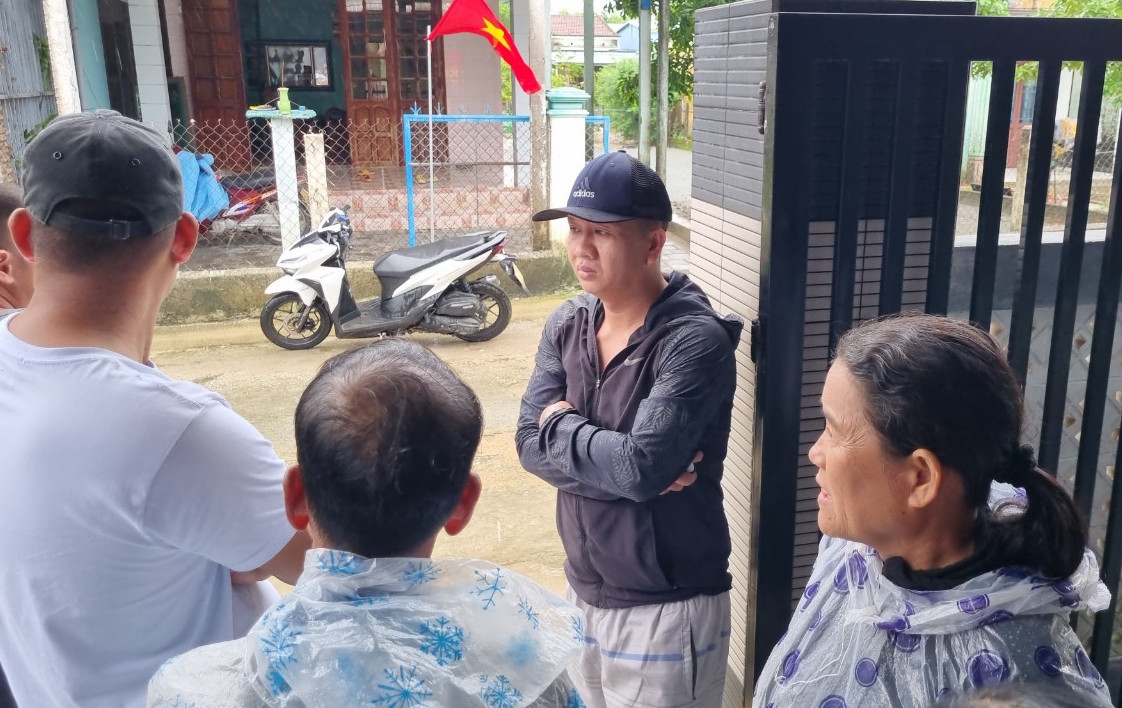 Lặng im và mong ngóng. Lặng im và mong ngóng.