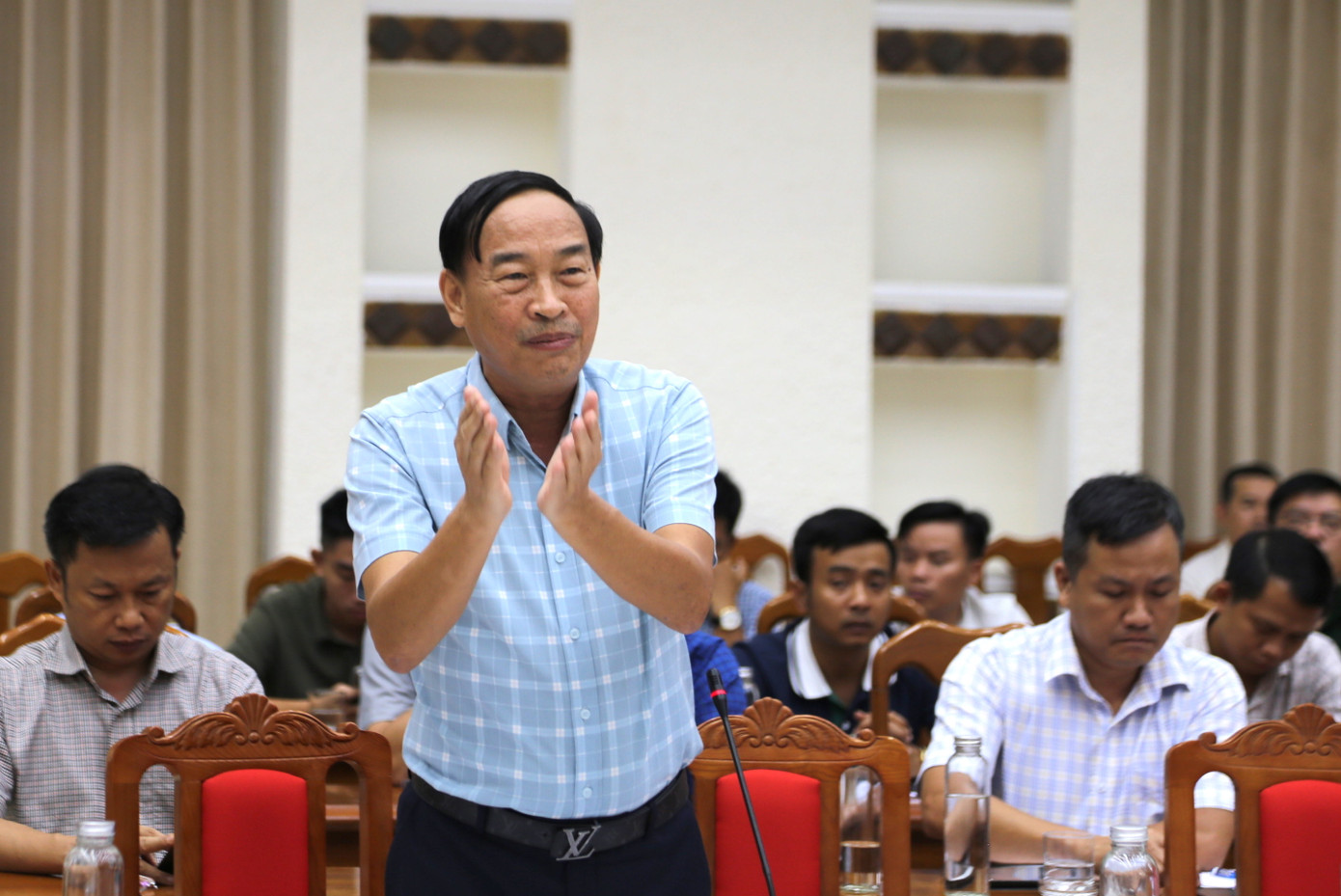 Nhiều vấn đề bất cập từ thực tế được doanh nghiệp đề cập với Chủ tịch tỉnh.