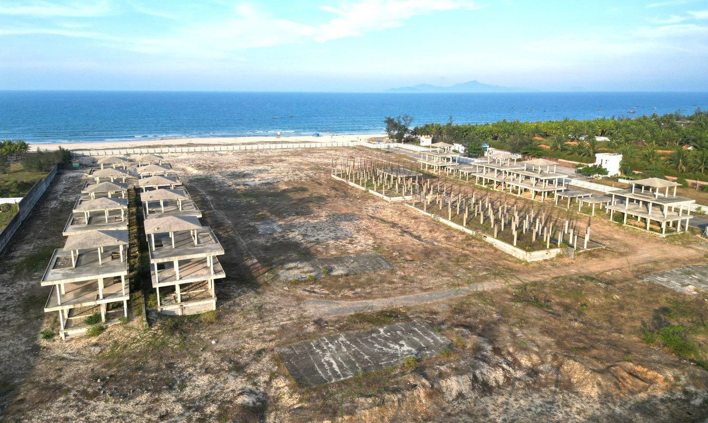 UBND tỉnh Quảng Nam yêu cầu Công ty CP Kinh doanh quản lý bất động sản Trung Kỳ - Viêm Đông khẩn trương thực hiện đầy đủ nghĩa vụ về ký quỹ bảo đảm thực hiện dự án; nghĩa vụ thuế, nghĩa vụ tài chính về đất đai liên quan đến dự án và xử lý dứt điểm các khoản nợ phát sinh trong quá trình thực hiện dự án (nếu có).