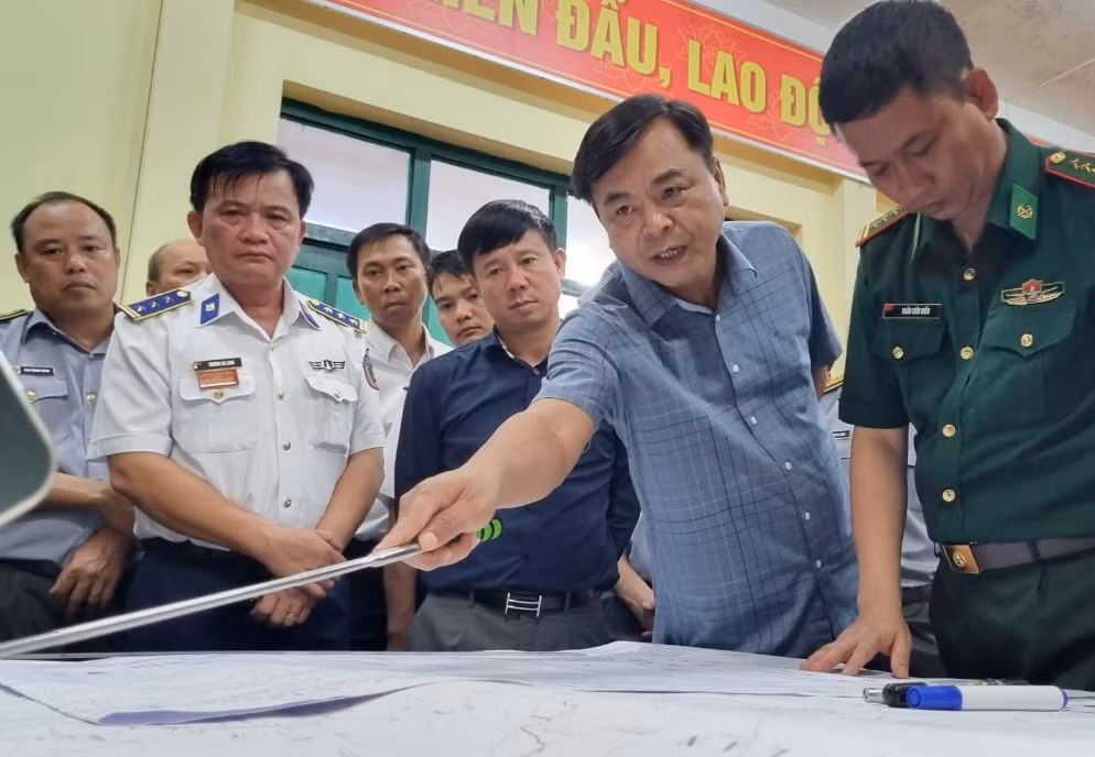 Thứ trưởng yêu cầu nỗ lực tốt nhất để cứu người.