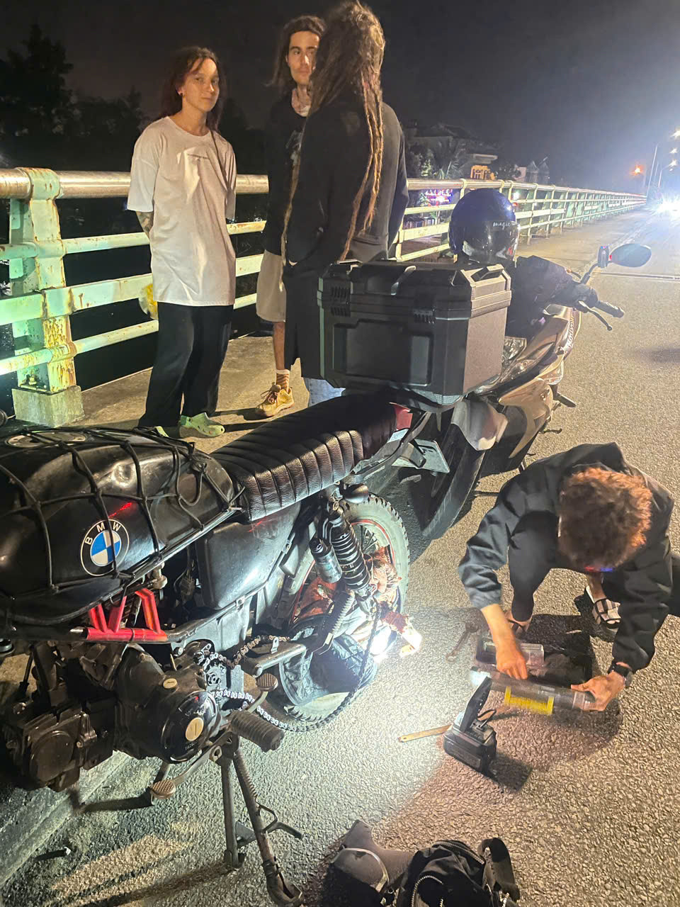 Các bạn trẻ lan tỏa những hành động đẹp về một thành phố Hội An nhân tình thuần hậu.