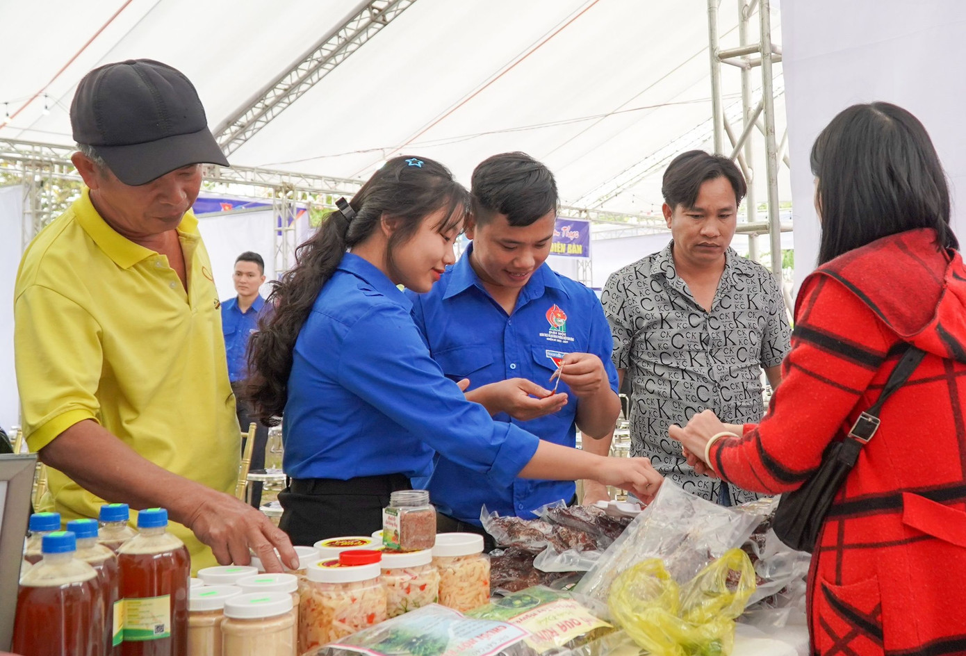 Kết nối, quảng bá sản phẩm khởi nghiệp của thanh niên miền núi Quảng Nam.