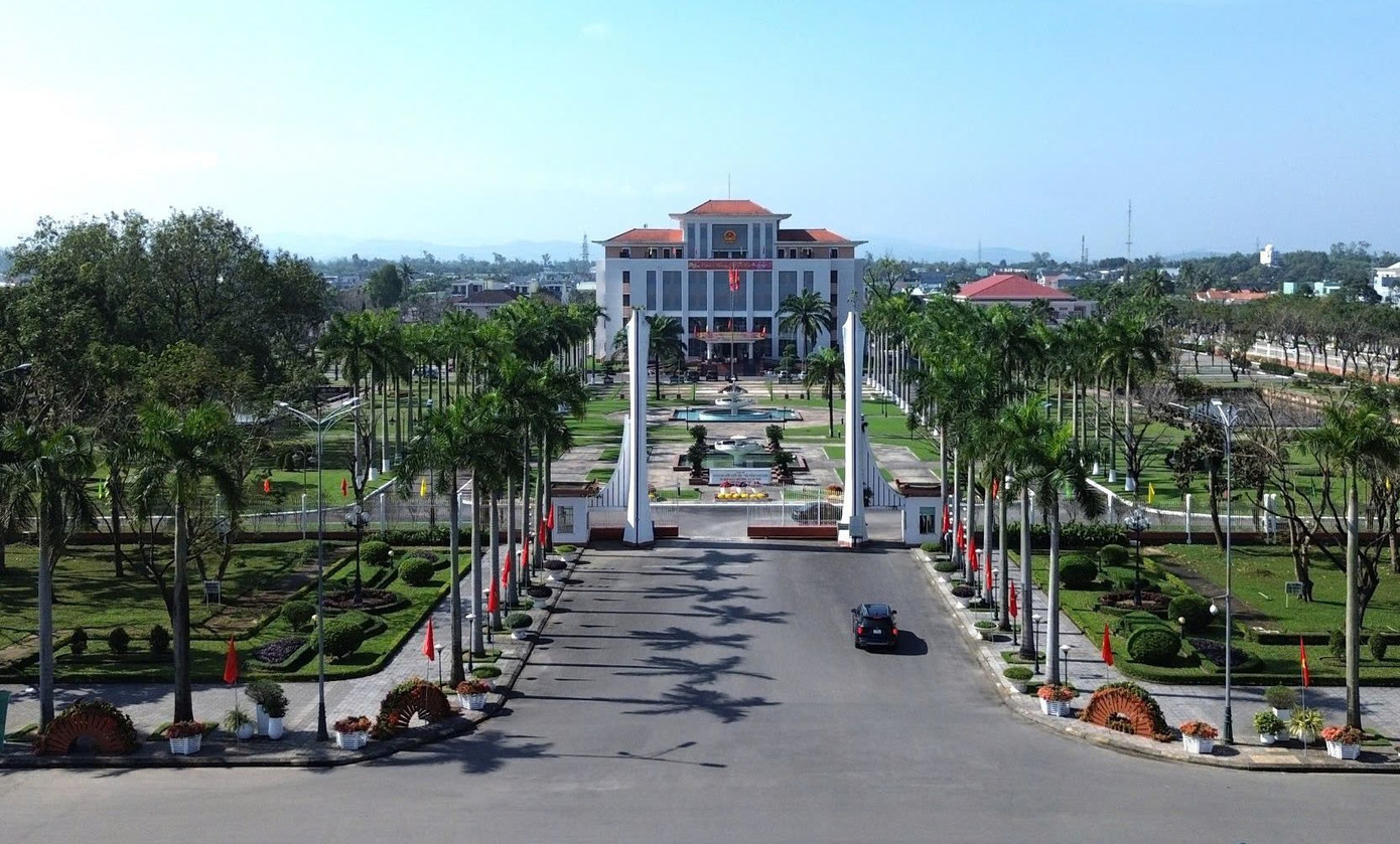 Dự kiến có khoảng 1.885 cán bộ Quảng Nam sẽ chuyển ra thành phố Đà Nẵng làm việc sau sắp xếp.