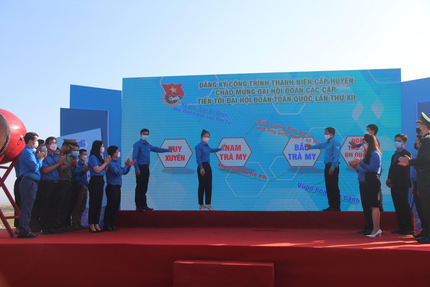 Đoàn các cấp đăng ký các công trình chào mừng đại hội Đoàn các cấp.