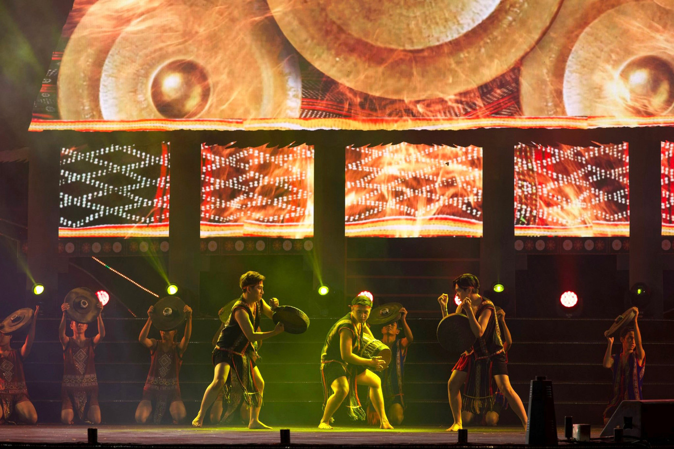 Hoạt động có ý nghĩa sâu sắc, giới thiệu, tôn vinh các giá trị văn hóa truyền thống độc đáo, đặc sắc của đồng bào các dân tộc.