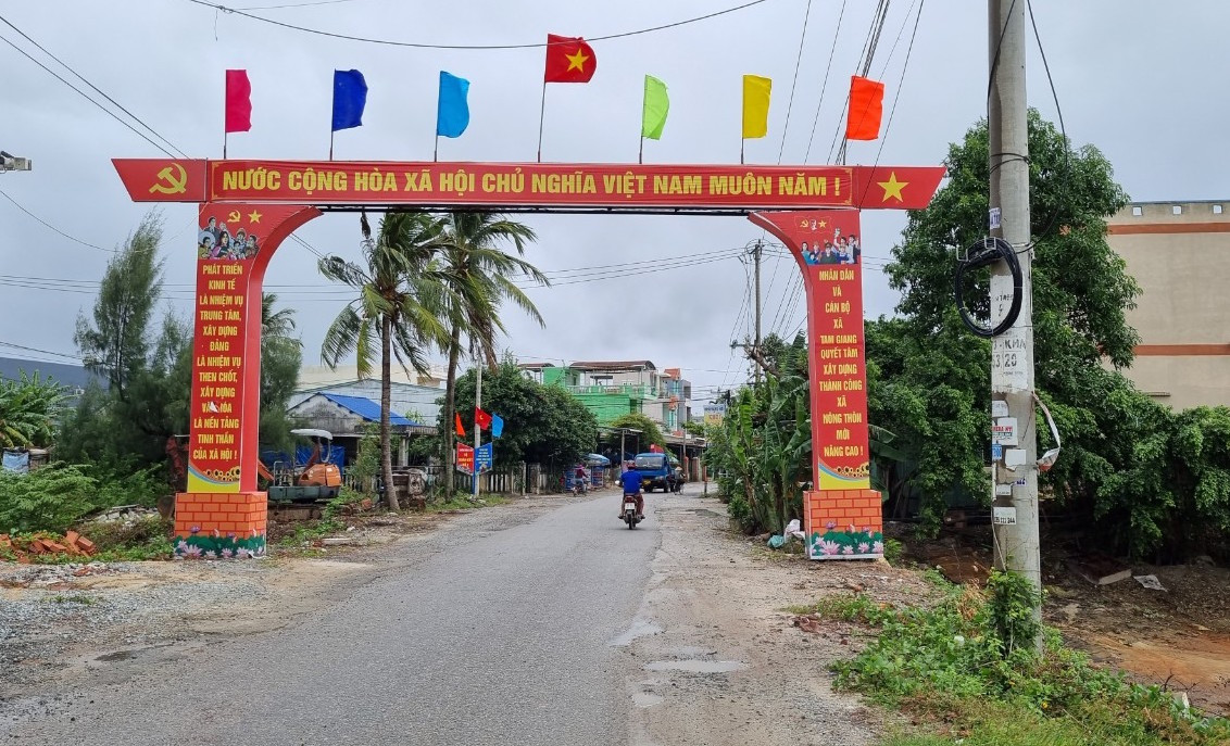Làng biển Tam Giang, huyện Núi Thành, Quảng Nam. Làng biển Tam Giang, huyện Núi Thành, Quảng Nam.
