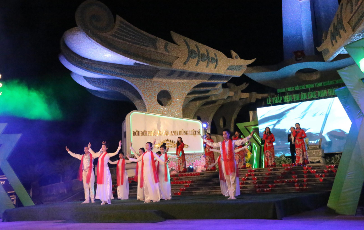 Chương trình nghệ thuật "Bài ca không quên"