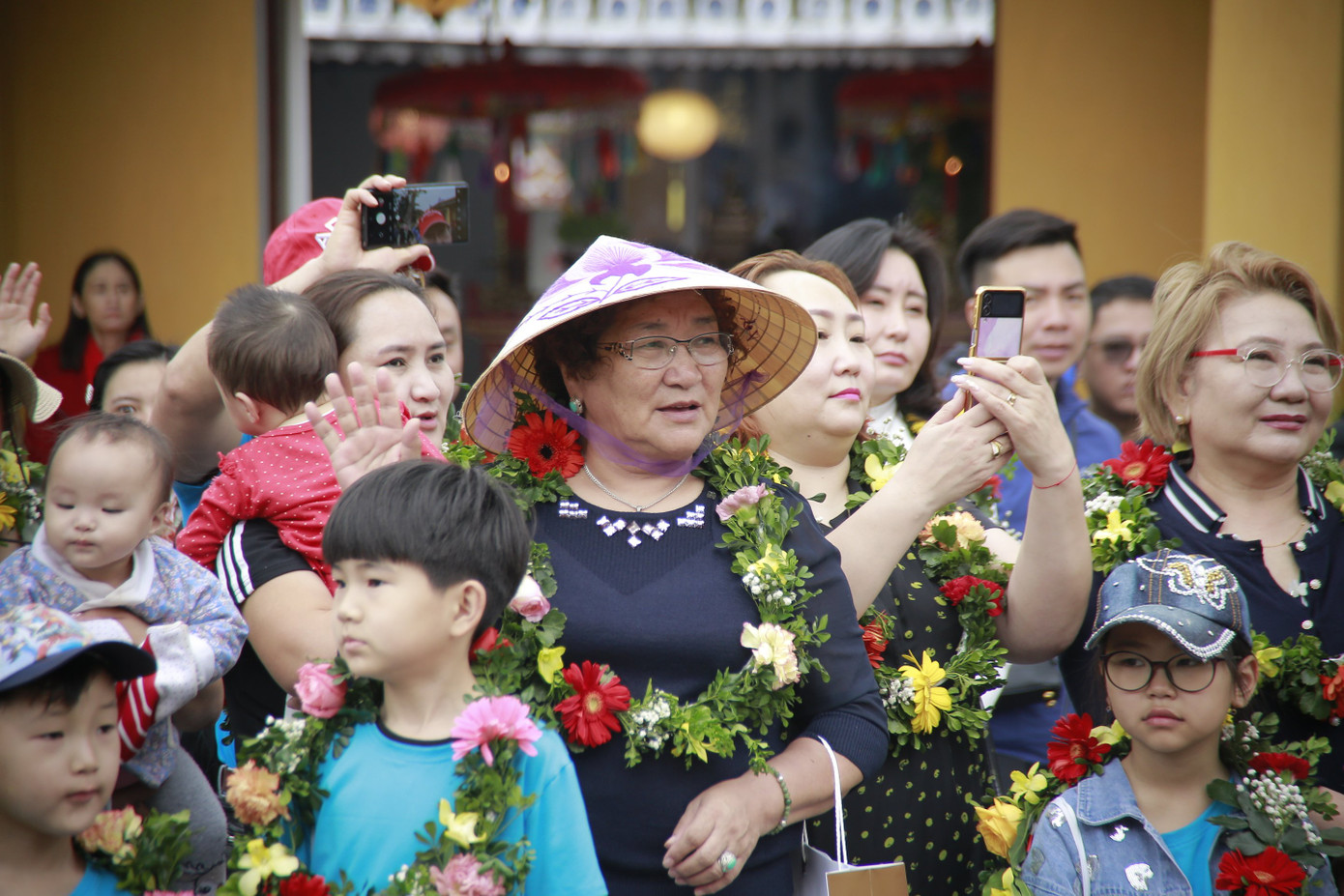 Đoàn khách quốc tế đầu tiên đến Hội An.