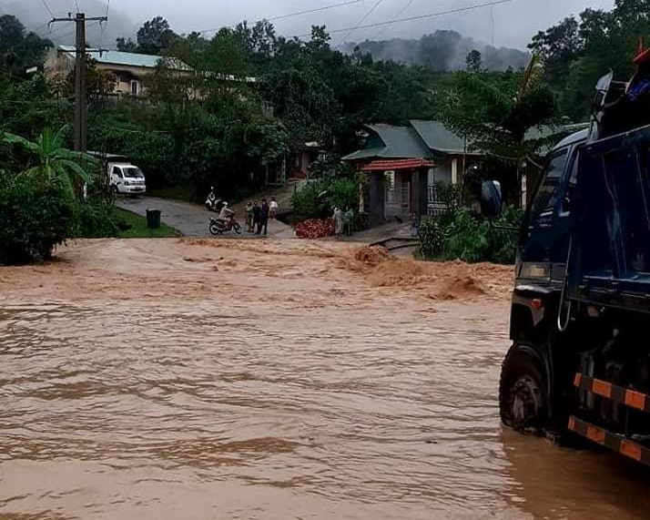 Bão Côn Sơn gây mưa lớn, nhiều nơi ở Quảng Nam bị cô lập ảnh 3