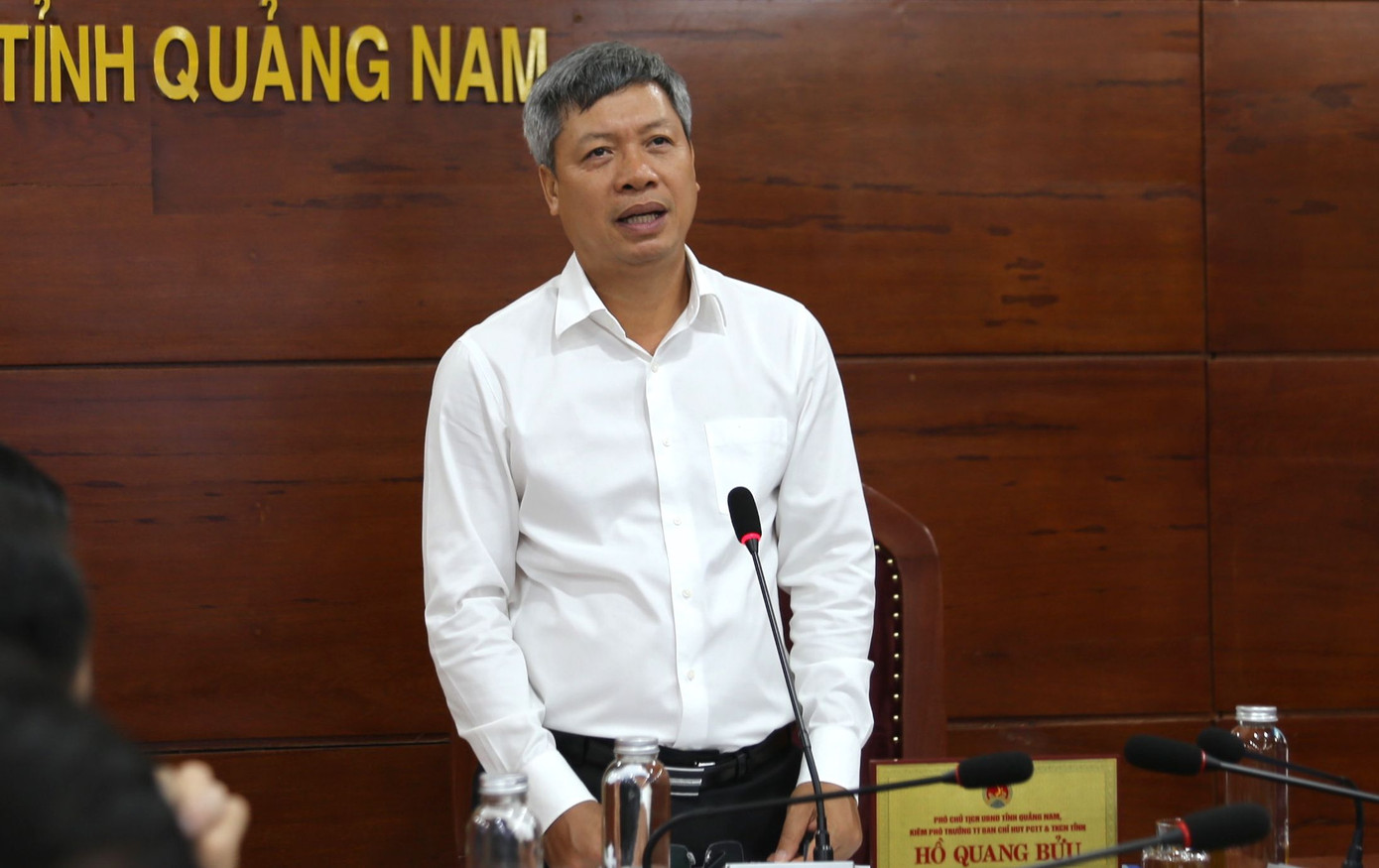 Ông Hồ Quang Bửu - Phó Chủ tịch UBND tỉnh Quảng Nam - chủ trì hội nghị.