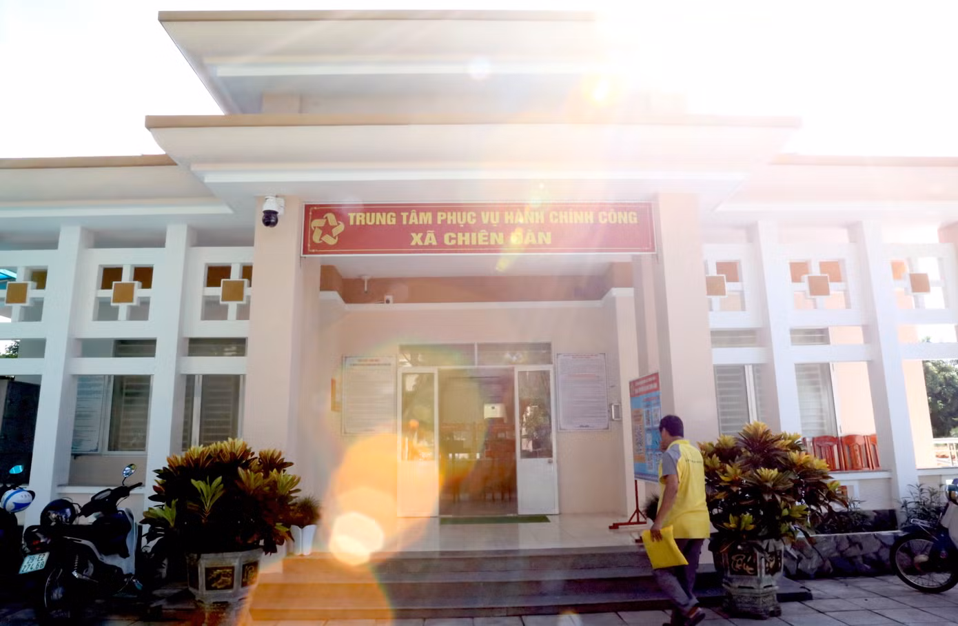 Trung tâm hành chính công xã Chiên Đàn, thành phố Đà Nẵng. Trung tâm hành chính công xã Chiên Đàn, thành phố Đà Nẵng.